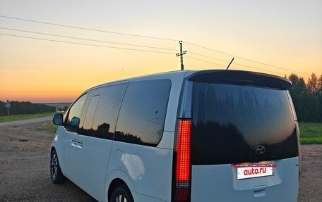 Hyundai Staria, 2021 год, 6 300 000 рублей, 7 фотография