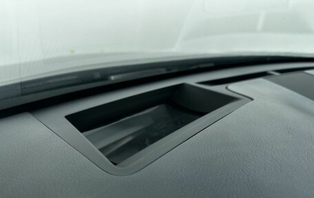Lexus RX IV рестайлинг, 2015 год, 3 400 000 рублей, 28 фотография