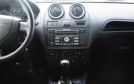 Ford Fiesta, 2007 год, 330 000 рублей, 18 фотография