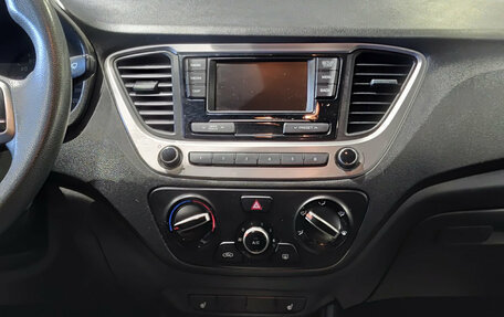 Hyundai Solaris II рестайлинг, 2018 год, 1 034 000 рублей, 18 фотография
