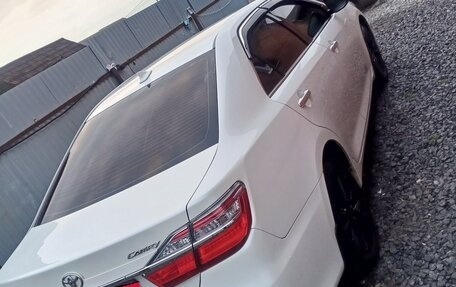 Toyota Camry, 2016 год, 1 750 000 рублей, 4 фотография