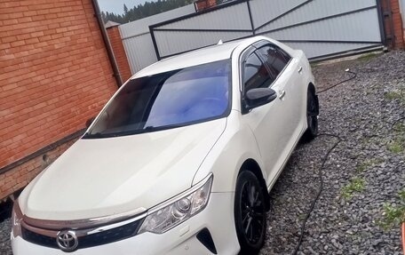 Toyota Camry, 2016 год, 1 750 000 рублей, 2 фотография
