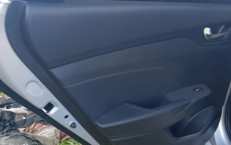 Hyundai Solaris II рестайлинг, 2022 год, 2 150 000 рублей, 6 фотография