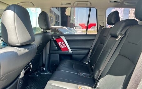 Toyota Land Cruiser Prado 150 рестайлинг 2, 2019 год, 4 890 000 рублей, 13 фотография