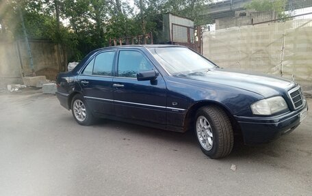 Mercedes-Benz C-Класс, 1998 год, 375 000 рублей, 2 фотография