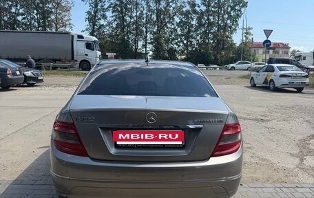 Mercedes-Benz C-Класс, 2009 год, 976 000 рублей, 4 фотография