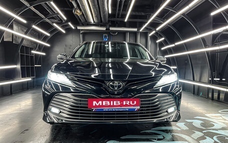 Toyota Camry, 2018 год, 2 900 000 рублей, 2 фотография
