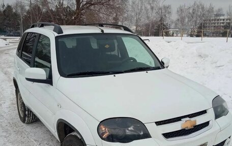 Chevrolet Niva I рестайлинг, 2019 год, 850 000 рублей, 1 фотография