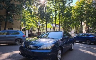 Toyota Camry V40, 2005 год, 685 999 рублей, 1 фотография