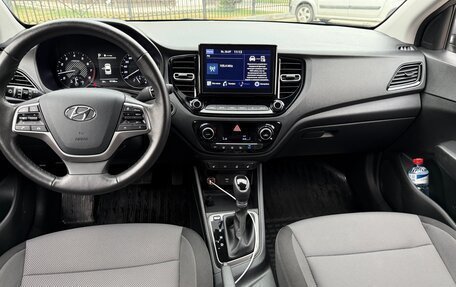Hyundai Solaris II рестайлинг, 2021 год, 1 750 000 рублей, 6 фотография