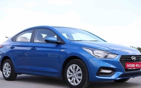 Hyundai Solaris II рестайлинг, 2017 год, 1 350 000 рублей, 3 фотография