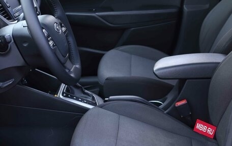 Hyundai Solaris II рестайлинг, 2017 год, 1 350 000 рублей, 12 фотография