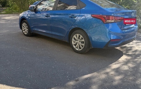 Hyundai Solaris II рестайлинг, 2019 год, 1 200 000 рублей, 8 фотография