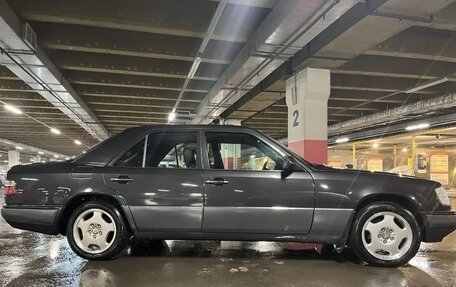 Mercedes-Benz E-Класс, 1994 год, 1 150 000 рублей, 6 фотография