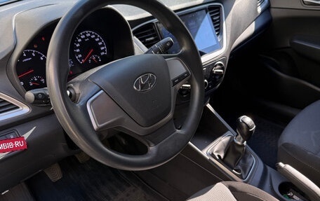 Hyundai Solaris II рестайлинг, 2019 год, 1 200 000 рублей, 12 фотография
