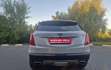 Cadillac XT5 I рестайлинг, 2017 год, 2 500 000 рублей, 4 фотография