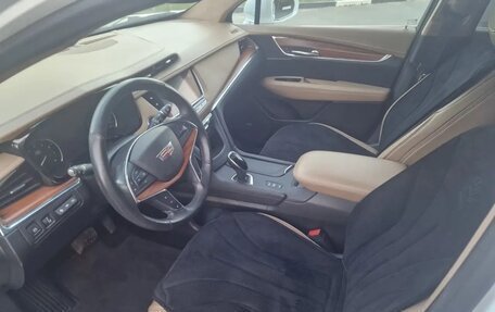 Cadillac XT5 I рестайлинг, 2017 год, 2 500 000 рублей, 15 фотография
