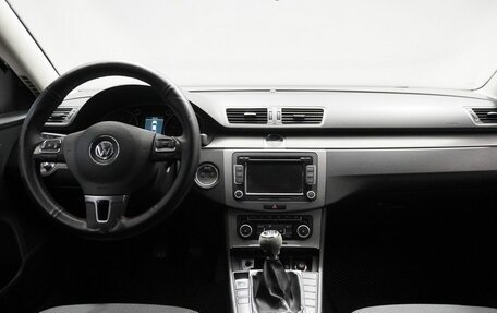 Volkswagen Passat B7, 2011 год, 800 000 рублей, 12 фотография
