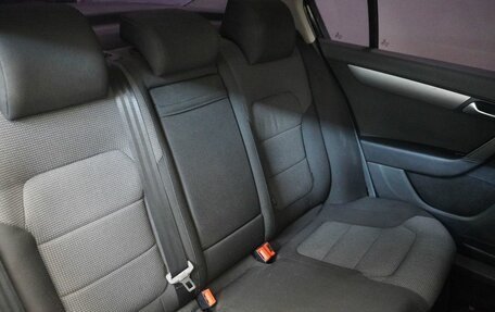 Volkswagen Passat B7, 2011 год, 800 000 рублей, 11 фотография