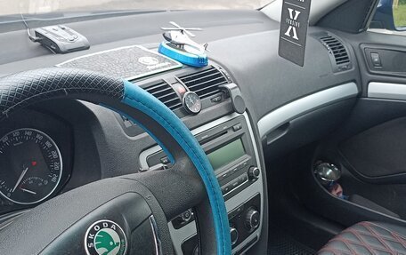 Skoda Octavia, 2010 год, 570 000 рублей, 2 фотография