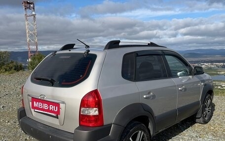 Hyundai Tucson III, 2005 год, 650 000 рублей, 4 фотография