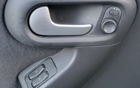 Opel Corsa C рестайлинг, 2003 год, 190 000 рублей, 17 фотография