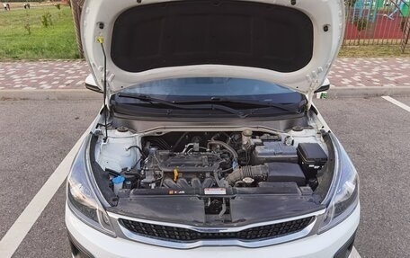 KIA Rio IV, 2018 год, 1 300 000 рублей, 9 фотография