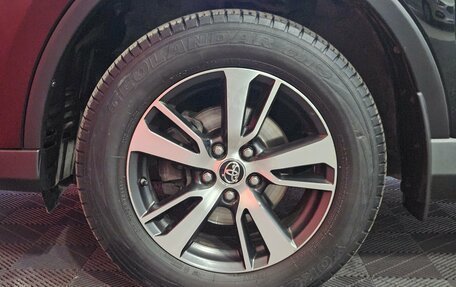 Toyota RAV4, 2017 год, 2 120 000 рублей, 21 фотография