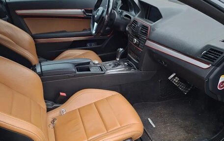 Mercedes-Benz E-Класс, 2011 год, 1 100 000 рублей, 6 фотография