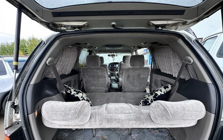 Toyota Estima III рестайлинг -2, 2001 год, 900 000 рублей, 17 фотография