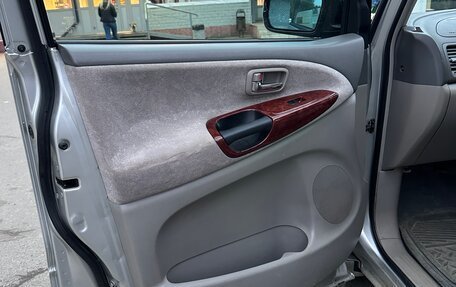 Toyota Estima III рестайлинг -2, 2001 год, 900 000 рублей, 13 фотография