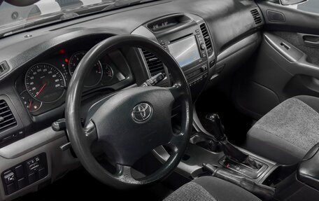 Toyota Land Cruiser Prado 120 рестайлинг, 2006 год, 1 749 900 рублей, 7 фотография