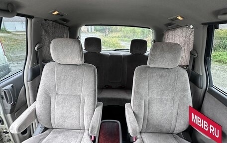 Toyota Estima III рестайлинг -2, 2001 год, 900 000 рублей, 15 фотография