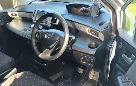 Honda Freed I, 2013 год, 1 090 000 рублей, 5 фотография