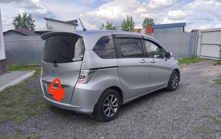 Honda Freed I, 2013 год, 1 090 000 рублей, 9 фотография