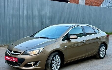 Opel Astra J, 2013 год, 849 000 рублей, 2 фотография