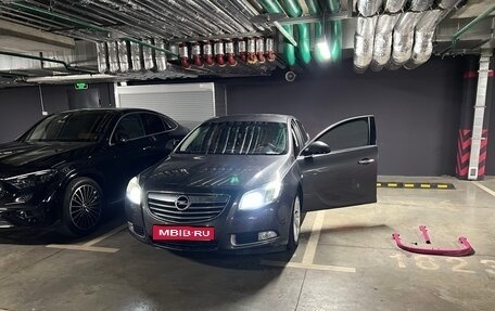 Opel Insignia II рестайлинг, 2011 год, 880 000 рублей, 1 фотография