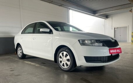Skoda Rapid I, 2018 год, 1 120 000 рублей, 3 фотография