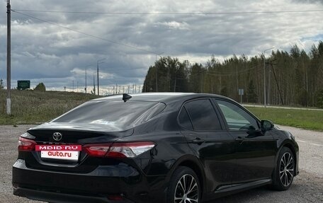 Toyota Camry, 2019 год, 2 750 000 рублей, 5 фотография