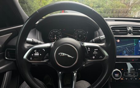 Jaguar XE I рестайлинг, 2019 год, 3 285 000 рублей, 25 фотография