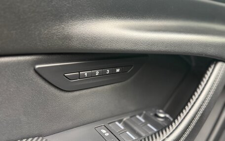 Jaguar XE I рестайлинг, 2019 год, 3 285 000 рублей, 31 фотография