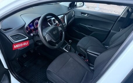 Hyundai Solaris II рестайлинг, 2018 год, 675 000 рублей, 12 фотография