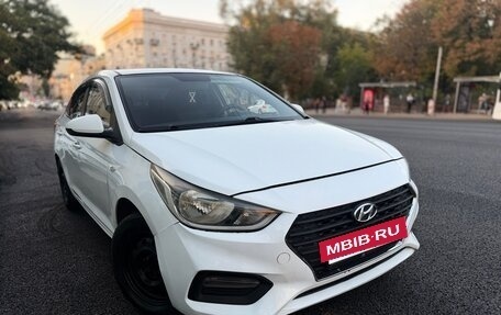 Hyundai Solaris II рестайлинг, 2018 год, 675 000 рублей, 4 фотография