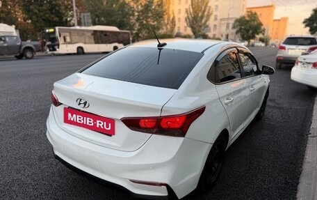 Hyundai Solaris II рестайлинг, 2018 год, 675 000 рублей, 5 фотография