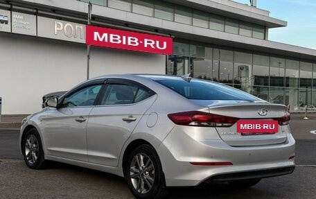 Hyundai Elantra VI рестайлинг, 2017 год, 1 697 000 рублей, 7 фотография