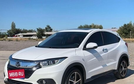 Honda Vezel, 2022 год, 1 516 000 рублей, 2 фотография