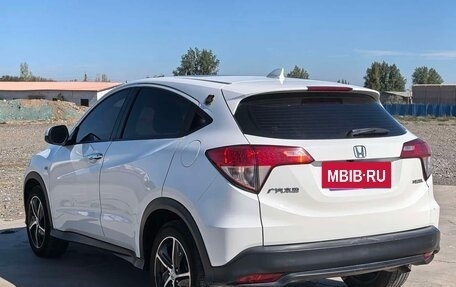 Honda Vezel, 2022 год, 1 516 000 рублей, 3 фотография