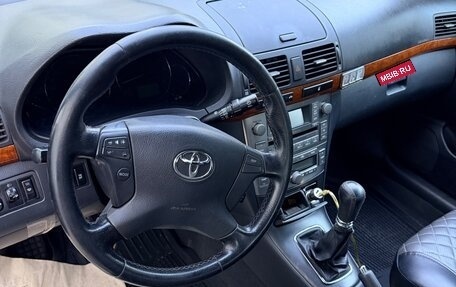 Toyota Avensis III рестайлинг, 2006 год, 650 000 рублей, 3 фотография