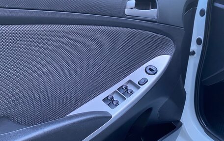 Hyundai Solaris II рестайлинг, 2013 год, 780 000 рублей, 11 фотография