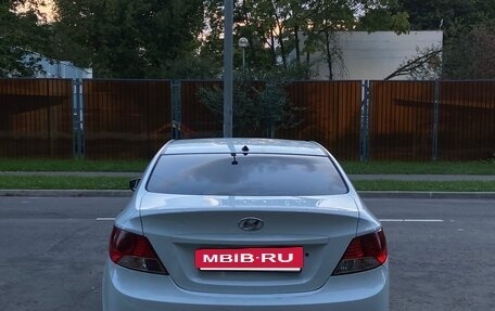 Hyundai Solaris II рестайлинг, 2013 год, 780 000 рублей, 4 фотография